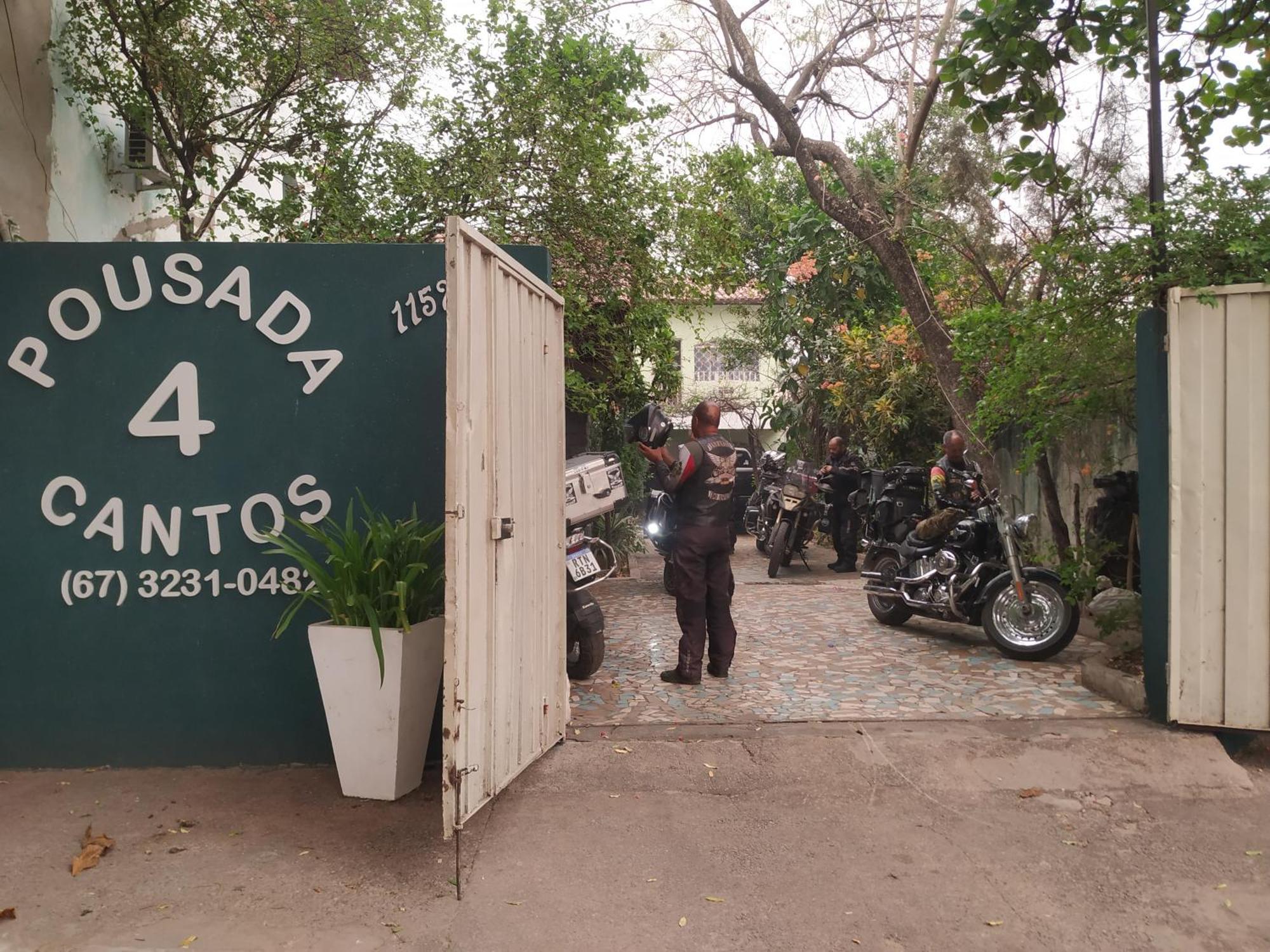 Pousada 4 Cantos Corumba Εξωτερικό φωτογραφία